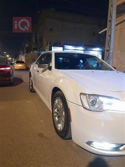 کرایسلەر 300